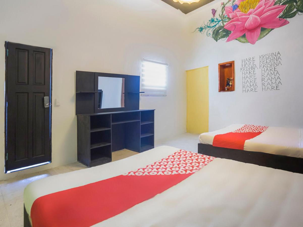 Oyo Hotel Hare Krishna Monterrey Exteriér fotografie